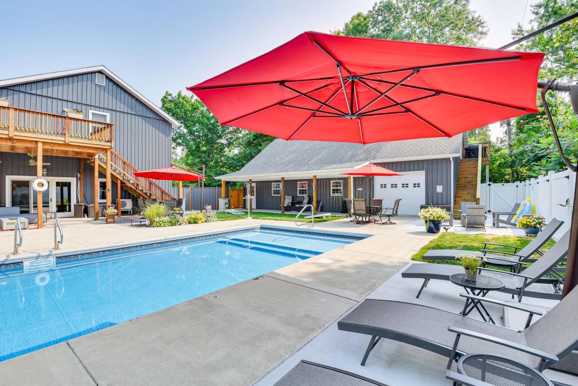 Benton Harbor Apt With Balcony And Shared Fire Pit 外观 照片